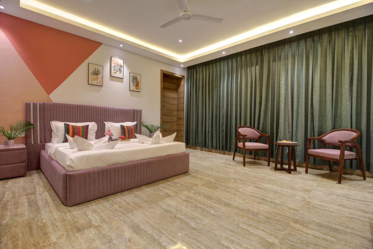 Euphoria Luxury Villa - 5Bhk - Private Pool - Jacuzzi, 바가 외부 사진