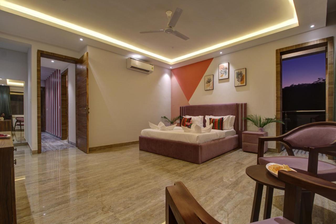 Euphoria Luxury Villa - 5Bhk - Private Pool - Jacuzzi, 바가 외부 사진