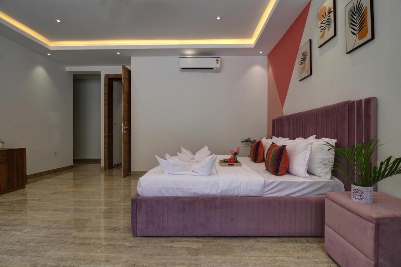 Euphoria Luxury Villa - 5Bhk - Private Pool - Jacuzzi, 바가 외부 사진