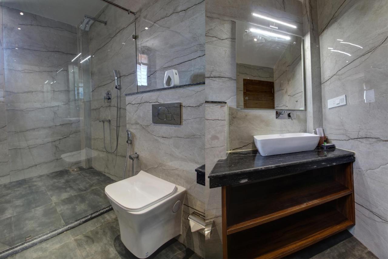 Euphoria Luxury Villa - 5Bhk - Private Pool - Jacuzzi, 바가 외부 사진