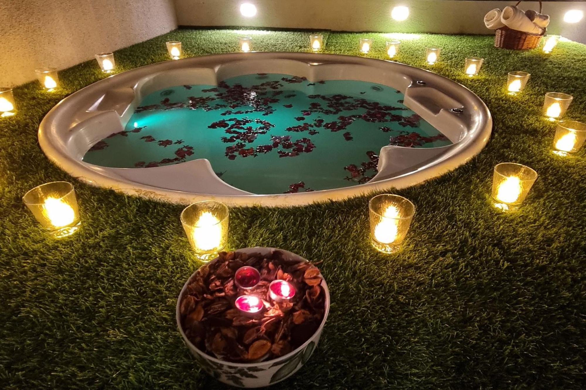 Euphoria Luxury Villa - 5Bhk - Private Pool - Jacuzzi, 바가 외부 사진